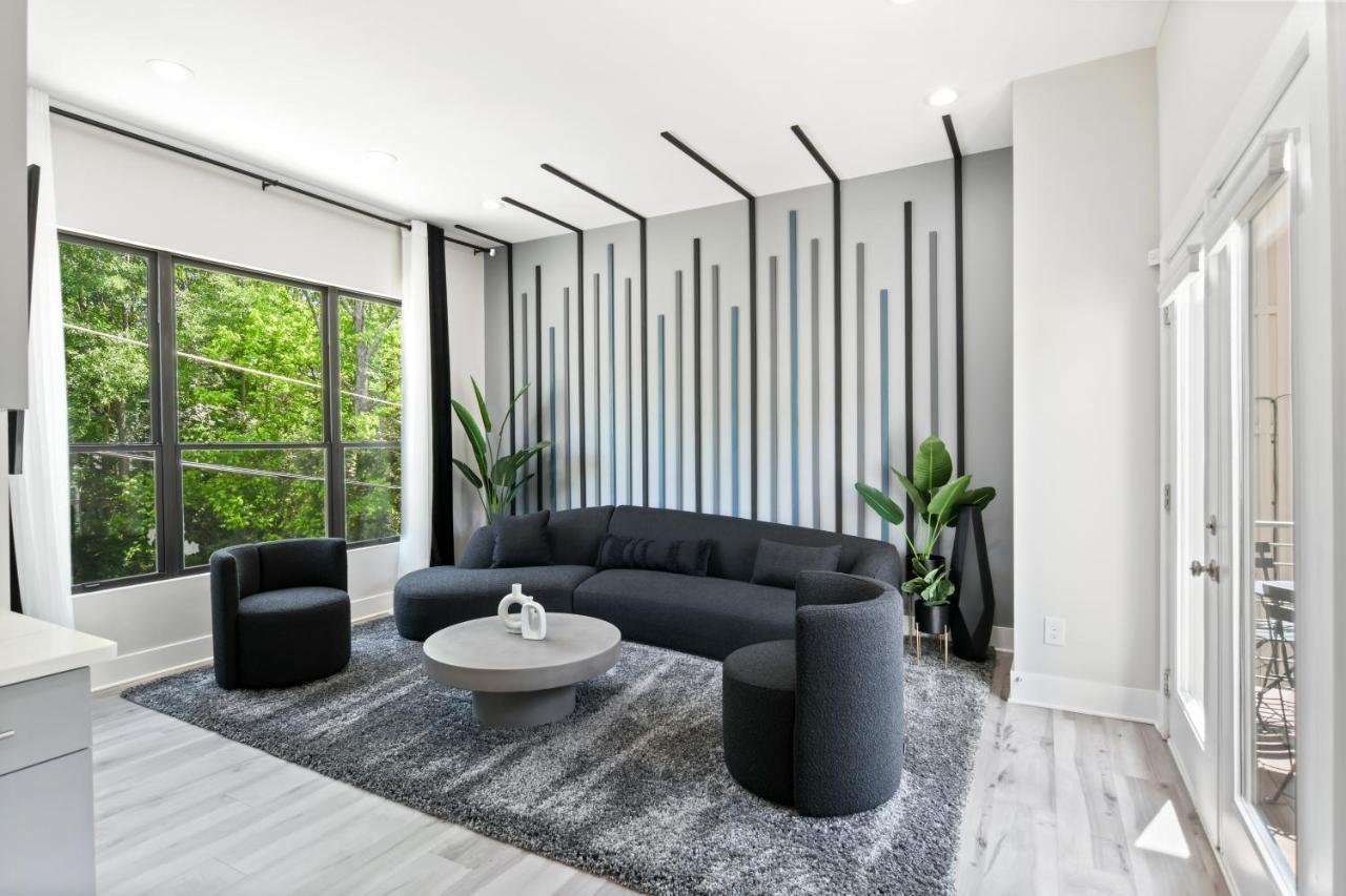 The Red Door - Ultra Modern Atlanta Home - Designedbydom Kültér fotó