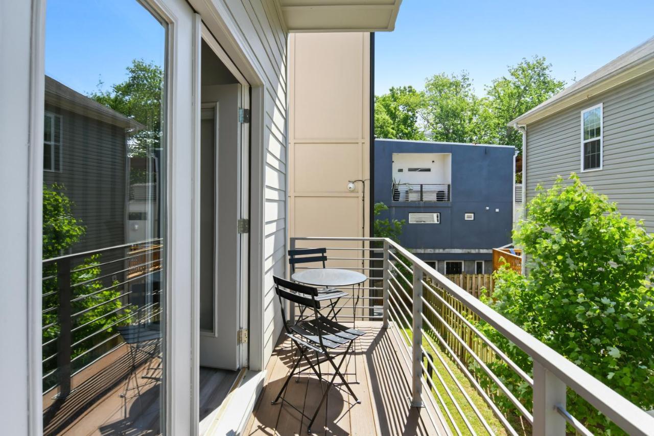 The Red Door - Ultra Modern Atlanta Home - Designedbydom Kültér fotó